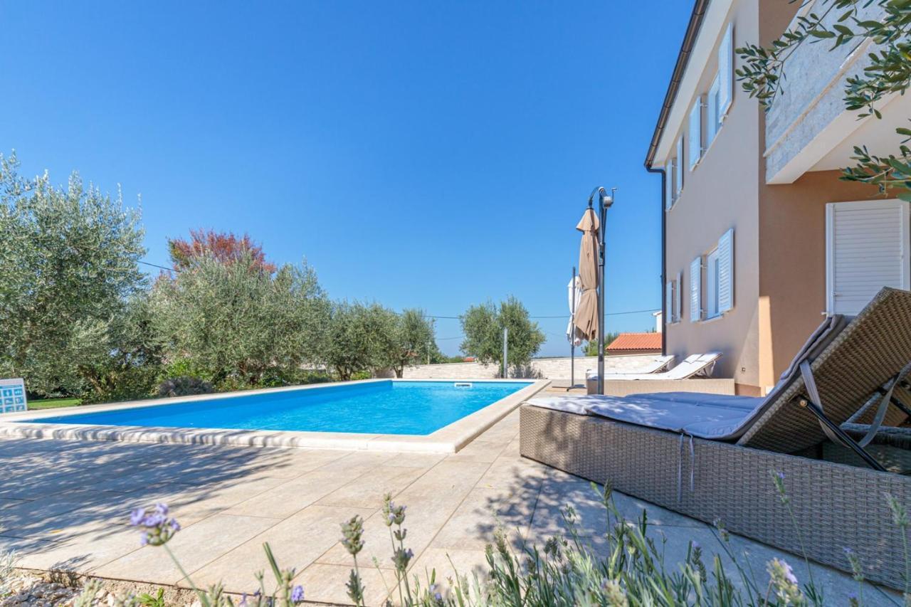 Villa Terlevic Selina Buitenkant foto